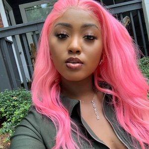 Meet your Posher, Chanelle